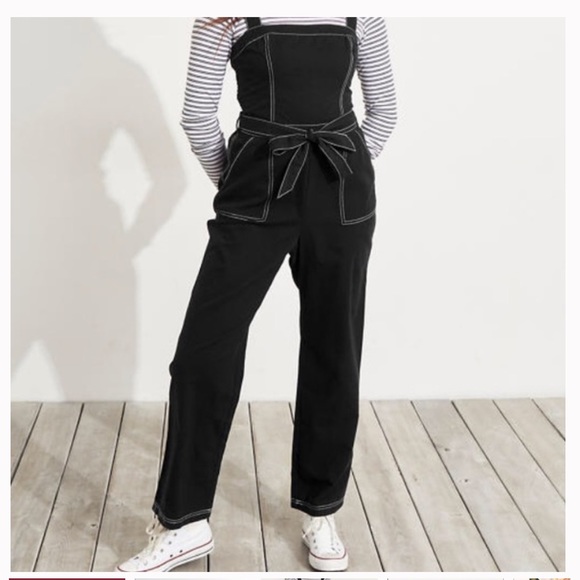 Hollister Pants - Hollister Crop Utility Jumpsuit Black Smocked Back Belt Size Medium
